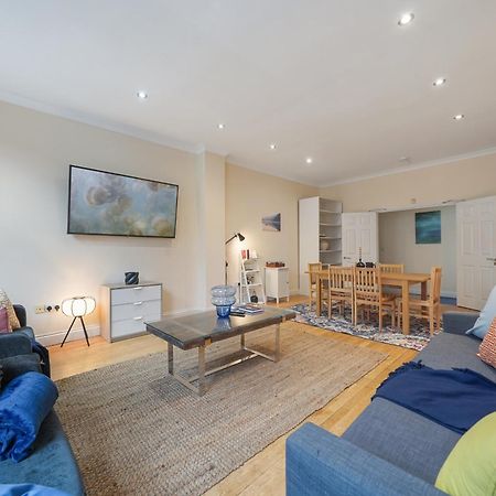 The Chic Townhouse In Kings Cross!!! 3 Floors Leilighet London Eksteriør bilde