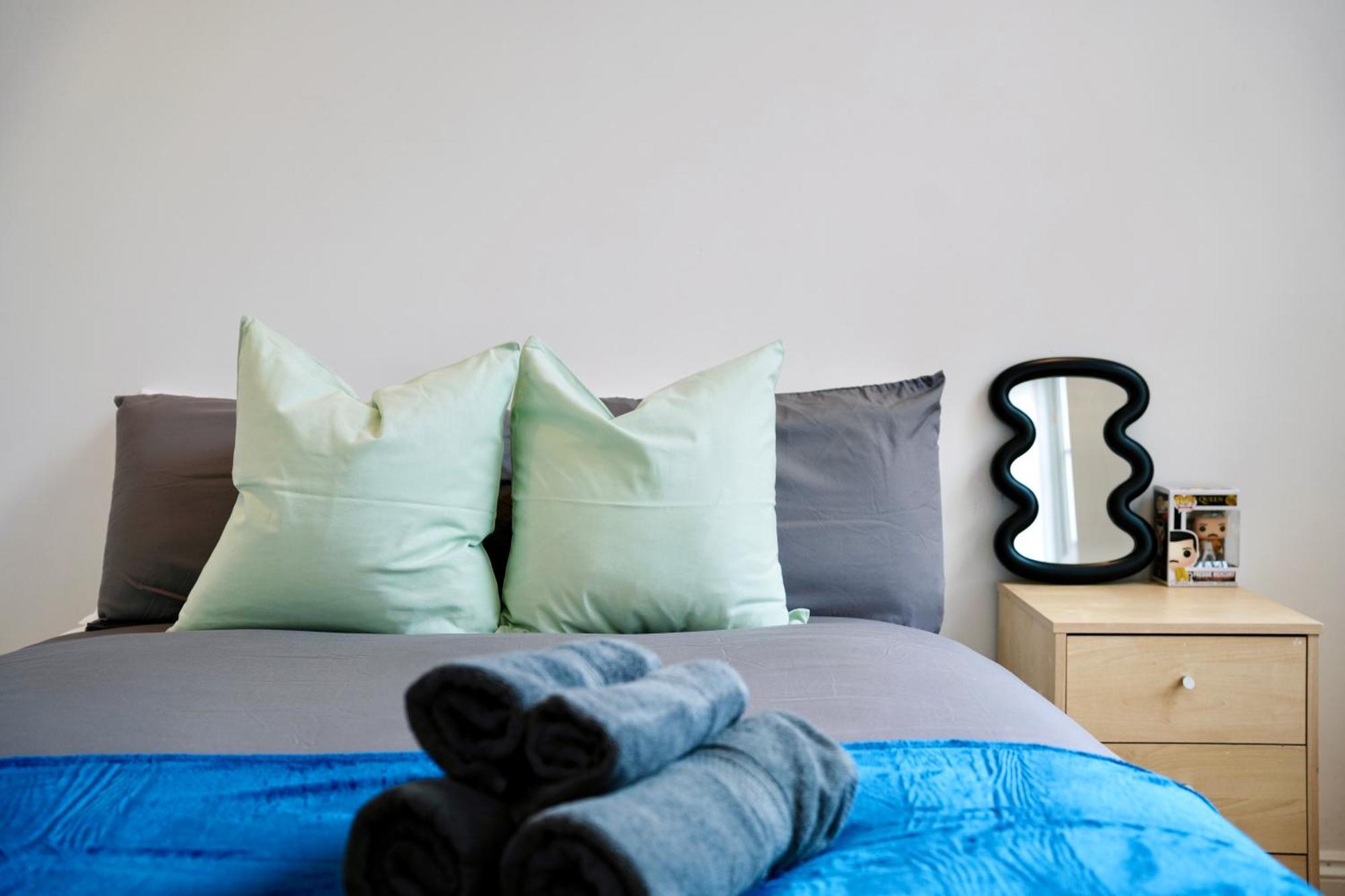 The Chic Townhouse In Kings Cross!!! 3 Floors Leilighet London Eksteriør bilde