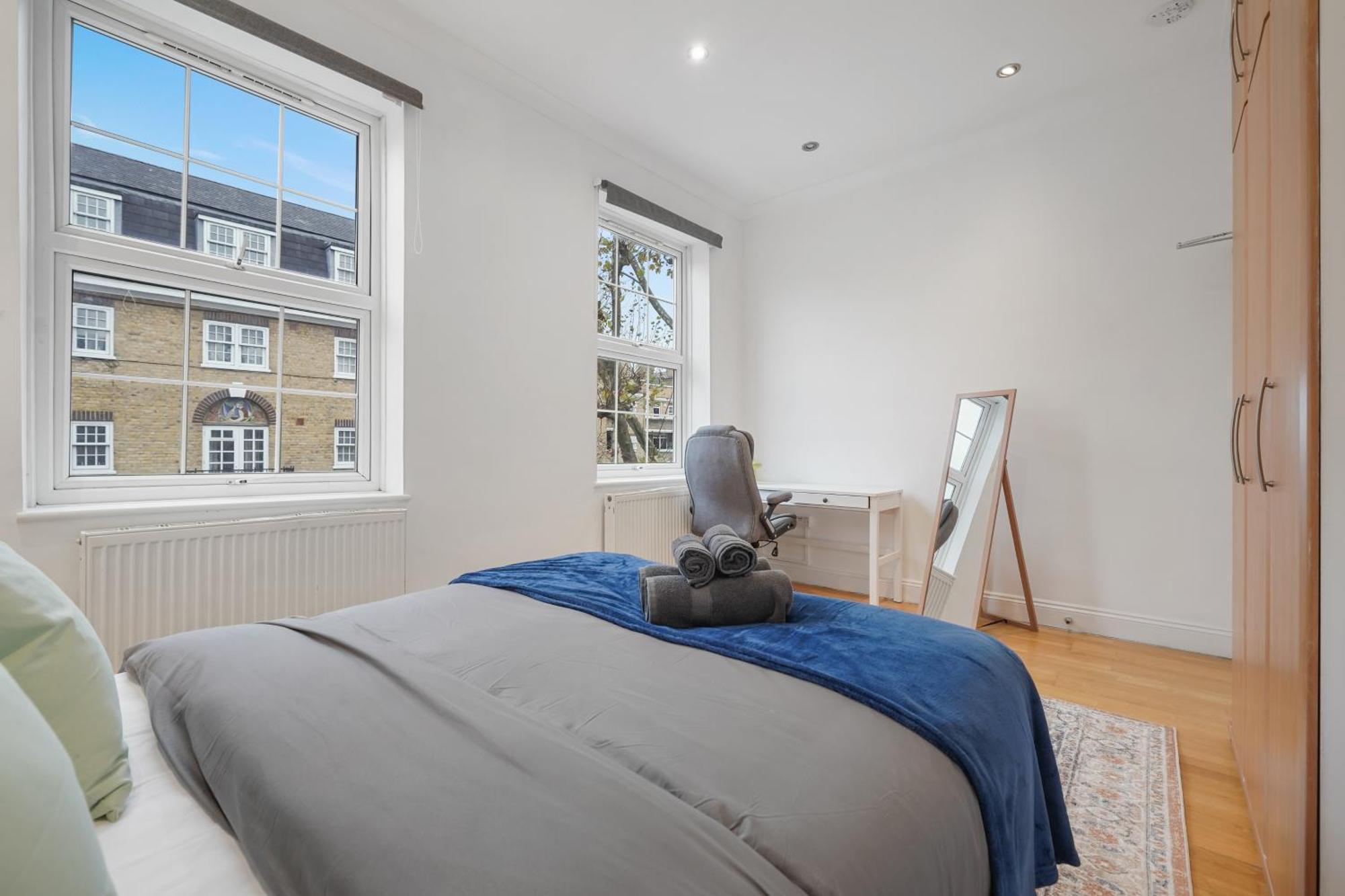 The Chic Townhouse In Kings Cross!!! 3 Floors Leilighet London Eksteriør bilde