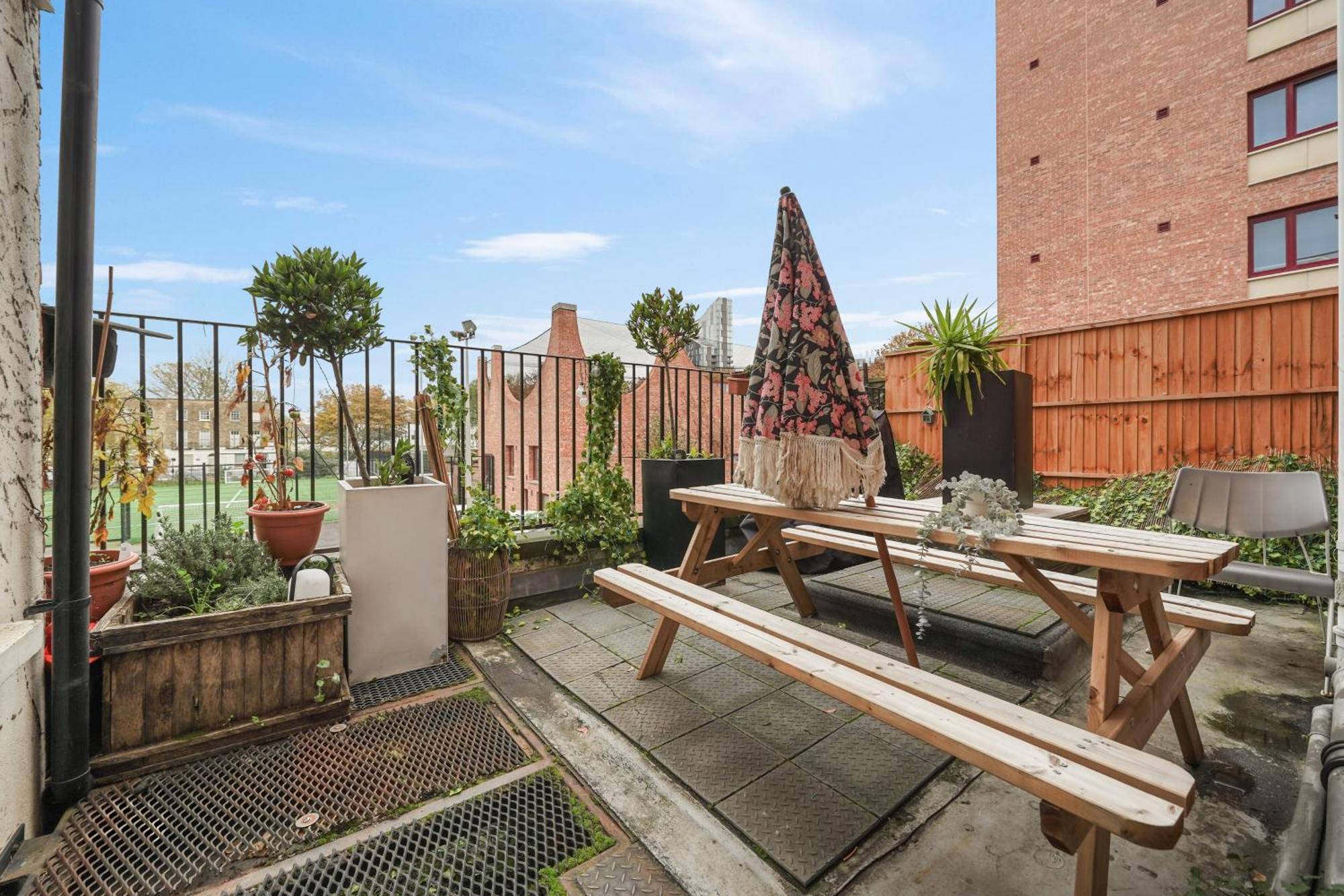 The Chic Townhouse In Kings Cross!!! 3 Floors Leilighet London Eksteriør bilde