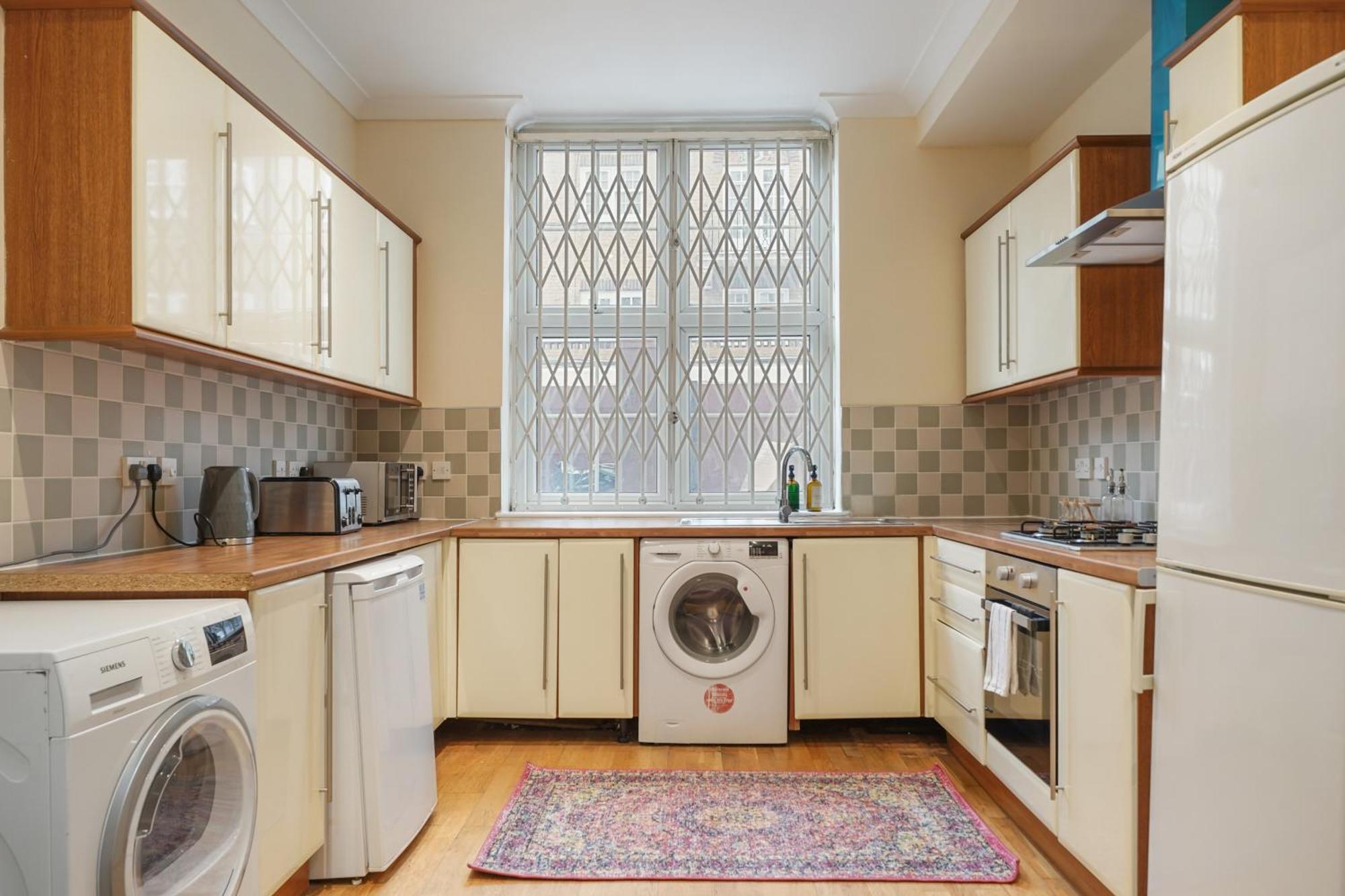 The Chic Townhouse In Kings Cross!!! 3 Floors Leilighet London Eksteriør bilde