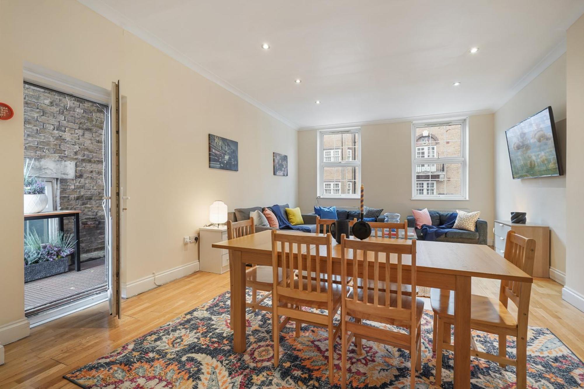 The Chic Townhouse In Kings Cross!!! 3 Floors Leilighet London Eksteriør bilde