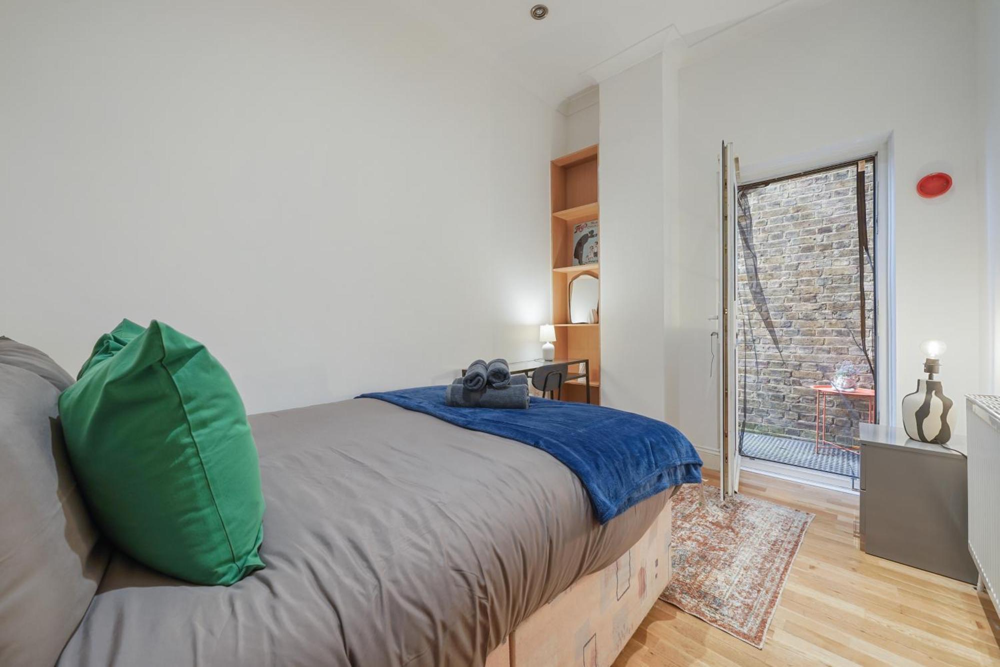 The Chic Townhouse In Kings Cross!!! 3 Floors Leilighet London Eksteriør bilde
