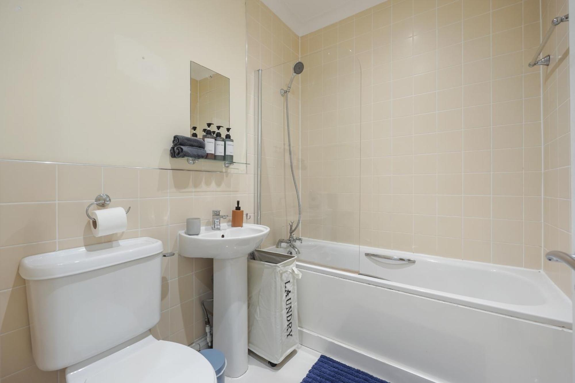 The Chic Townhouse In Kings Cross!!! 3 Floors Leilighet London Eksteriør bilde